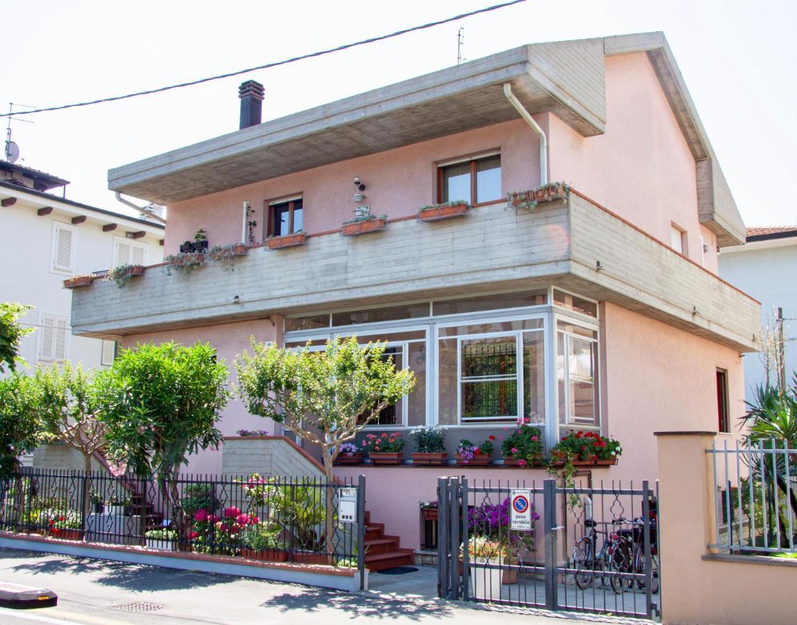 Residenza Palmina Appartement Rimini Buitenkant foto