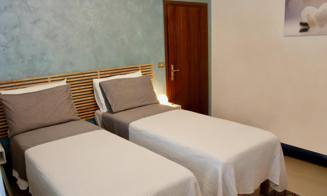 Residenza Palmina Appartement Rimini Buitenkant foto