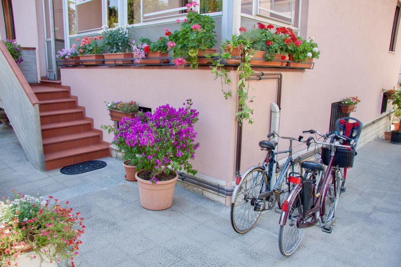 Residenza Palmina Appartement Rimini Buitenkant foto